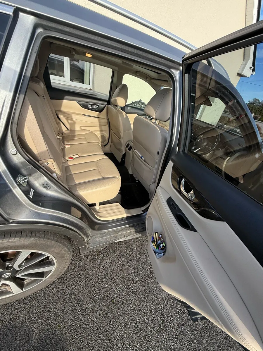 Nissan X-Trail SV Premium - Image 4