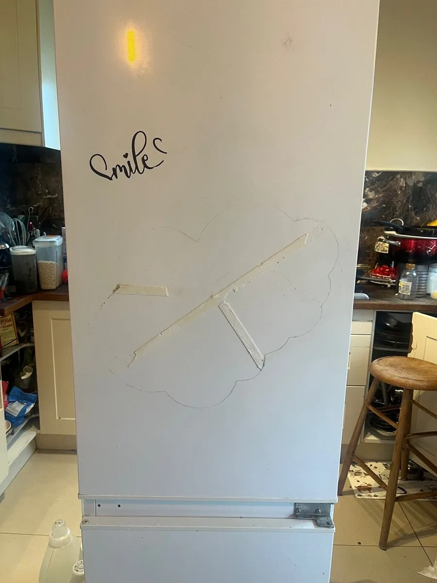 Integrated Fridge Freezer - Image 3