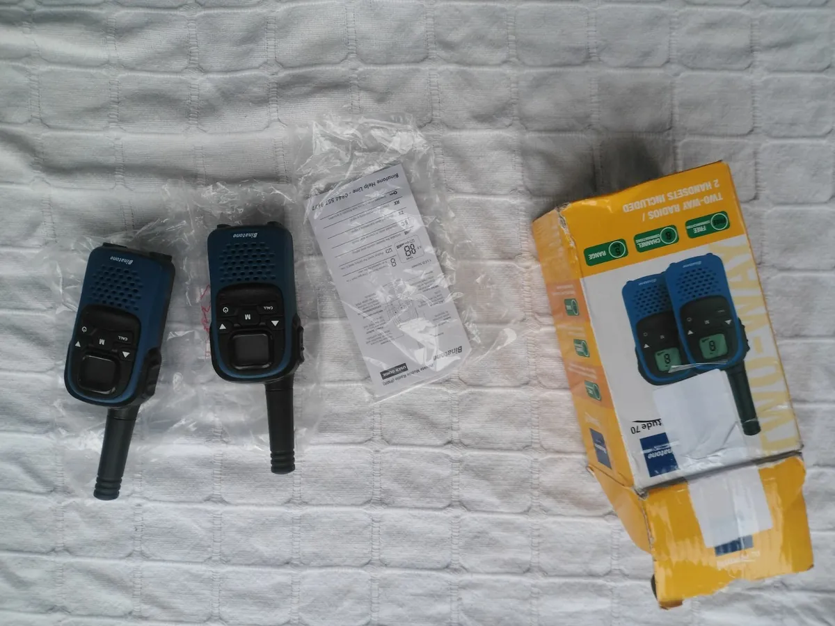 Binatone Latitude 70 Two way radios - Image 1