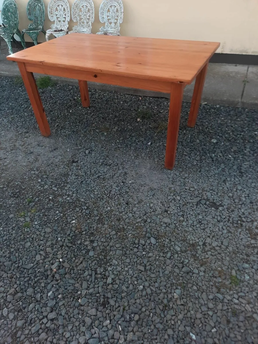 kitchen table and chairs - Image 4