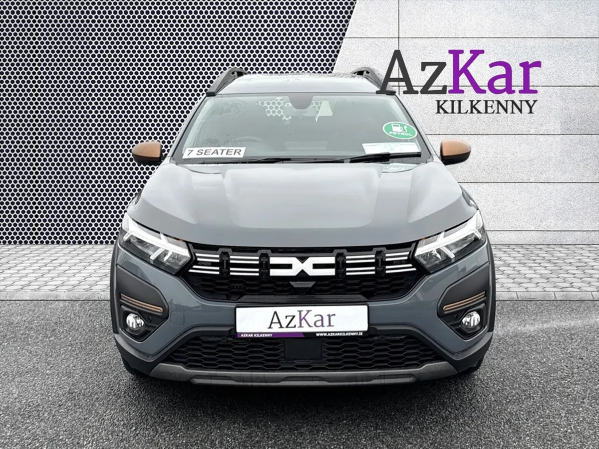 Dacia Jogger 2024 EXTREME 1.0 7 SEATER €117 PW WIT - Image 2