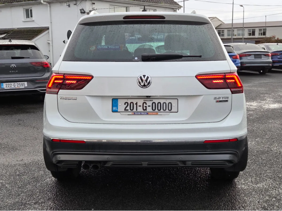 Volkswagen Tiguan 2.0 D Auto HighLine 4WD - Image 4