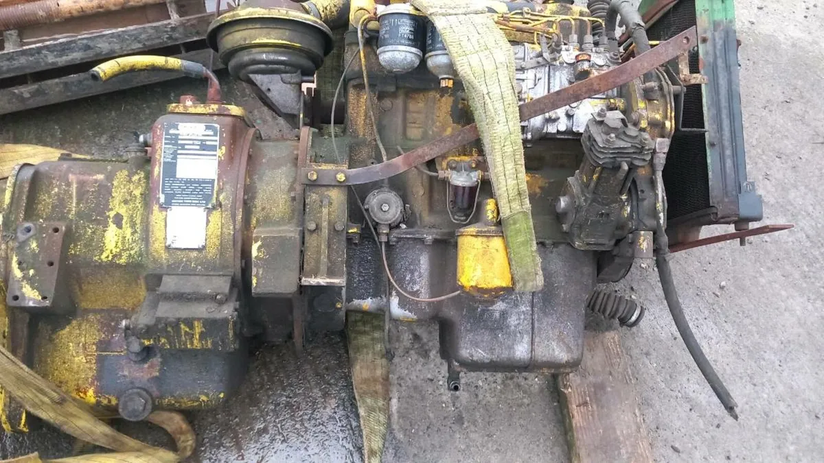 Ford 4 cylinder engine - Image 1