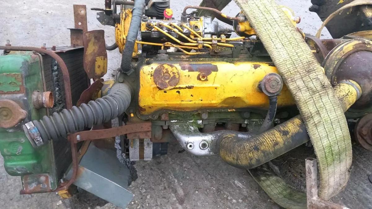 Ford 4 cylinder engine - Image 2