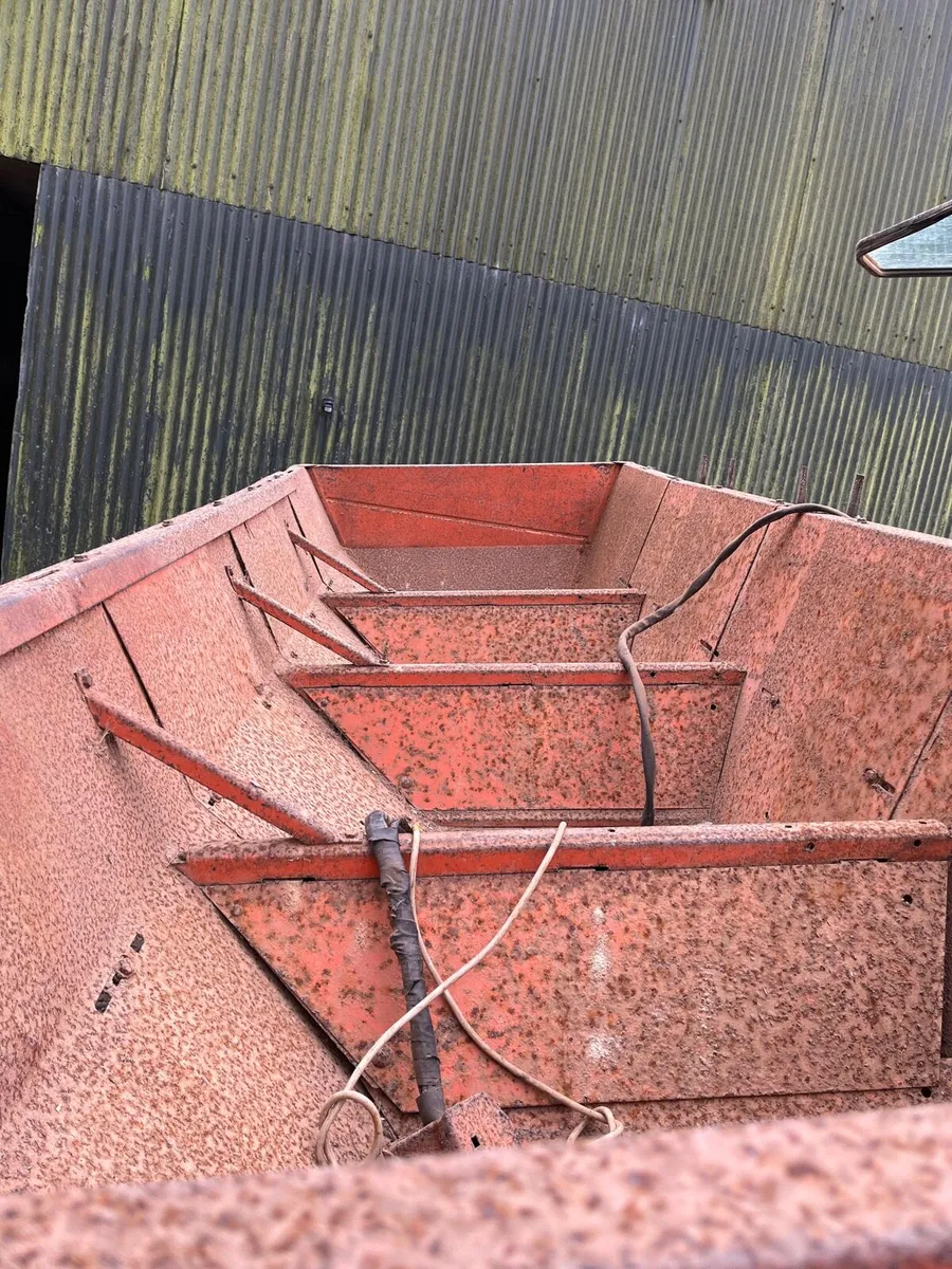 4 row potato planter - Image 2