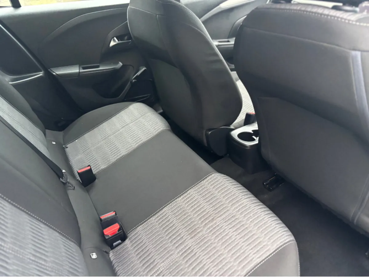 Opel Corsa SC-1.2 75PS-PET-5SP-MY22 4DR - Image 3