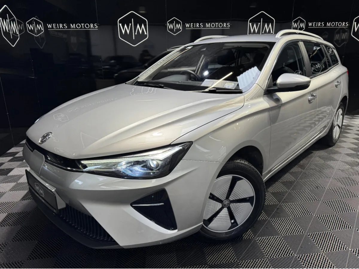 MG MG5 MG5 LONG RANGE - EXCITE 5DR AUTO - Image 1