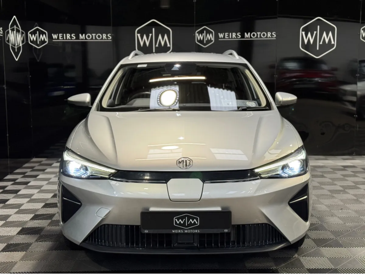 MG MG5 MG5 LONG RANGE - EXCITE 5DR AUTO - Image 4