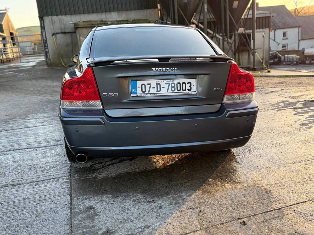 Volvo S60 - Image 4