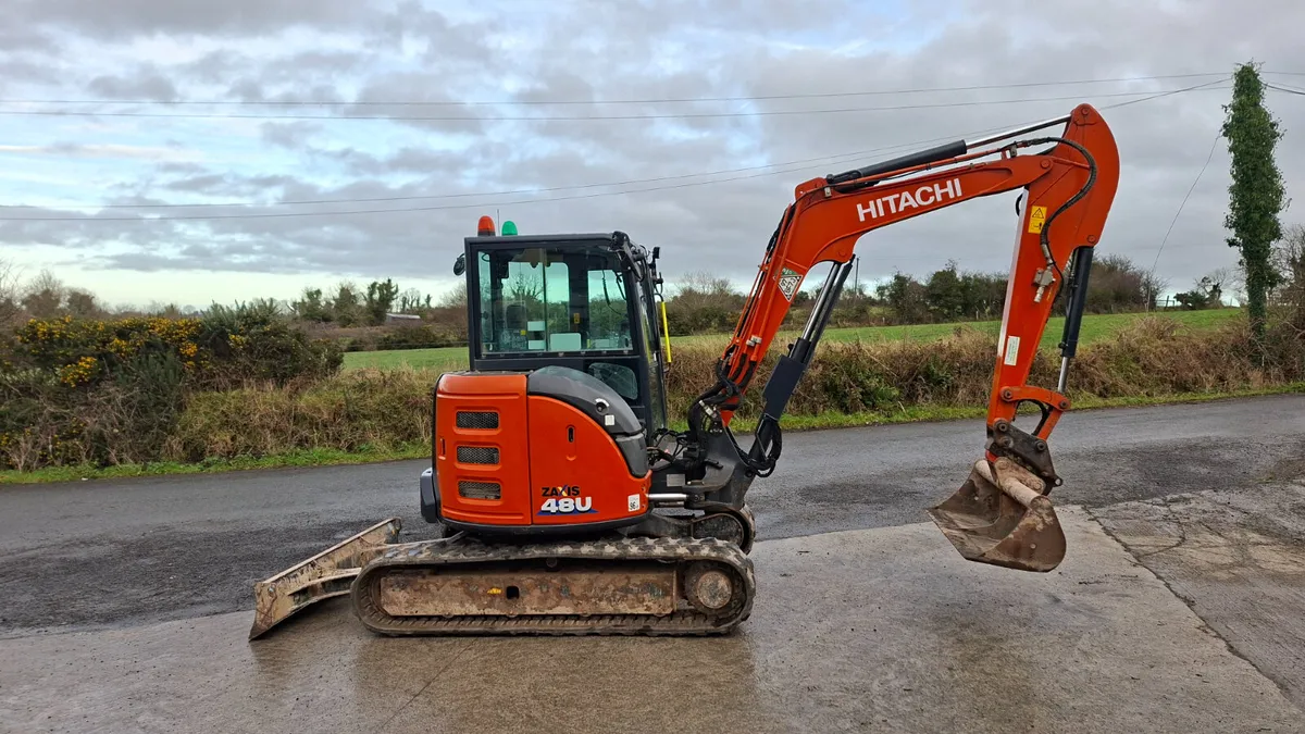 Hitachi 48.6  2022 - Image 2