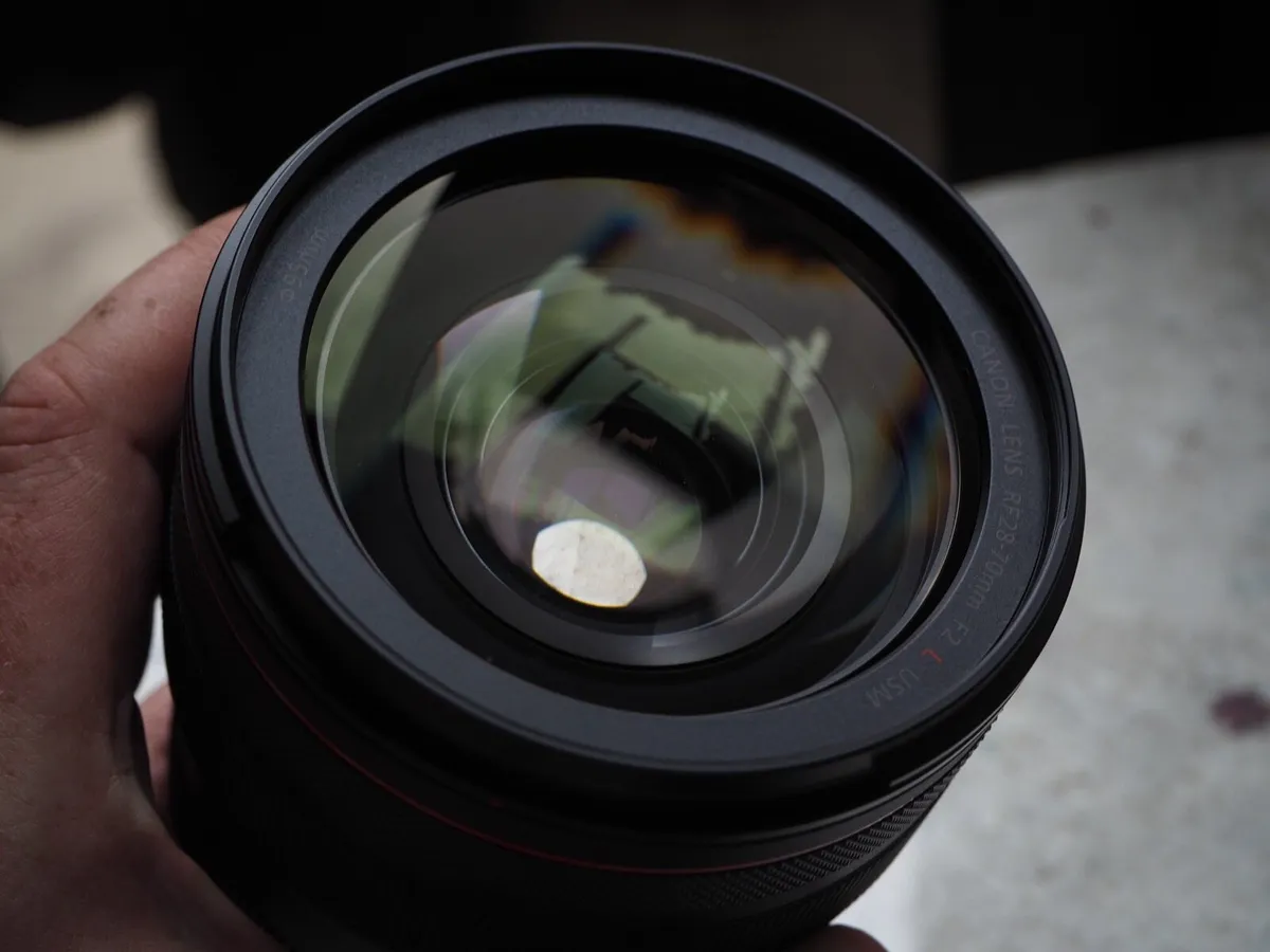Canon RF 28-70mm F2L USM Lens - Image 2