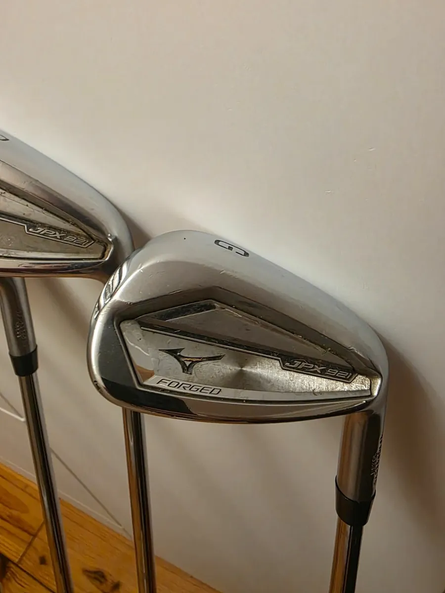 Mizuno JPX 921 Forged Irons - Image 2