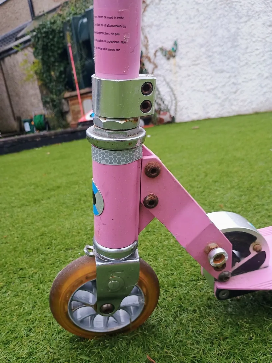 Micro scooter x 2 - Image 3