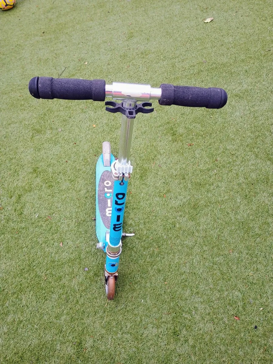 Micro scooter x 2 - Image 4