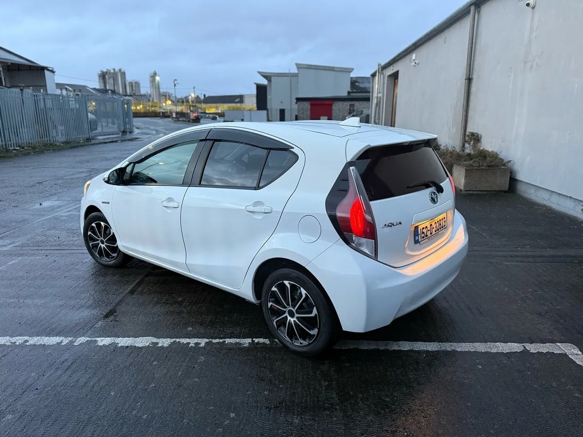 2015 Toyota Aqua Auto 1.5 Petrol Hybrid 95000KM - Image 3
