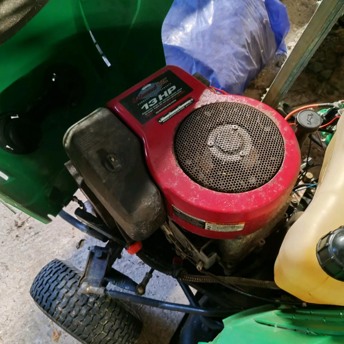 Ride on lawnmower - Image 2