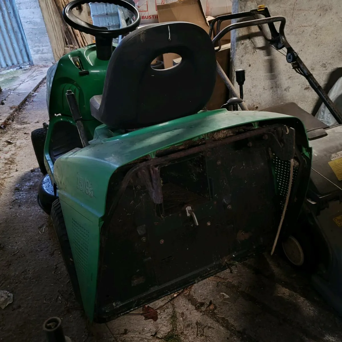 Ride on lawnmower - Image 3