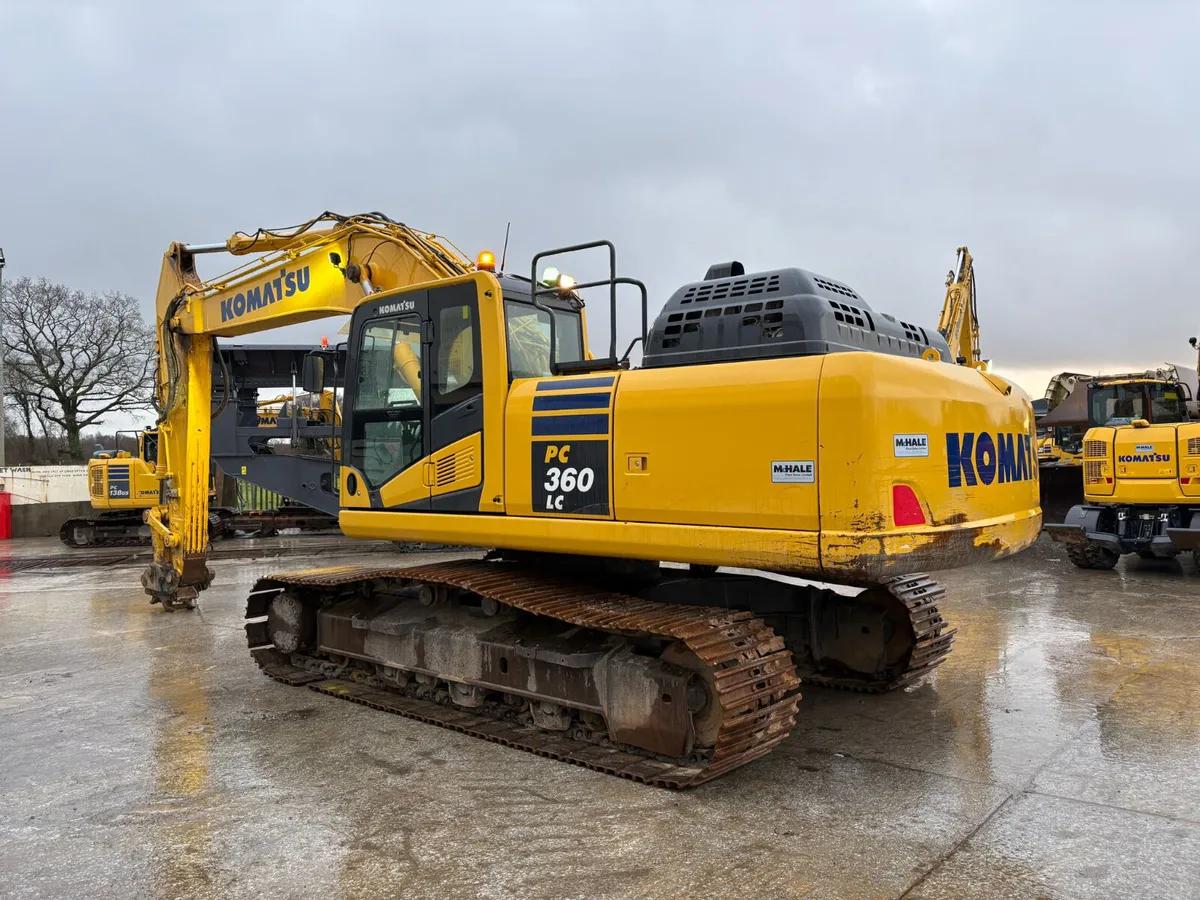 2016 Komatsu PC360LC - Image 3