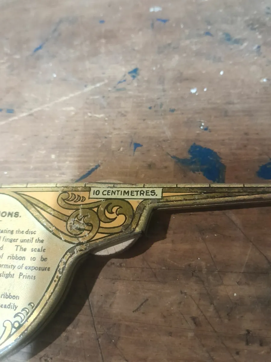 The pistol flashmeter magnesium ribbon holder - Image 2