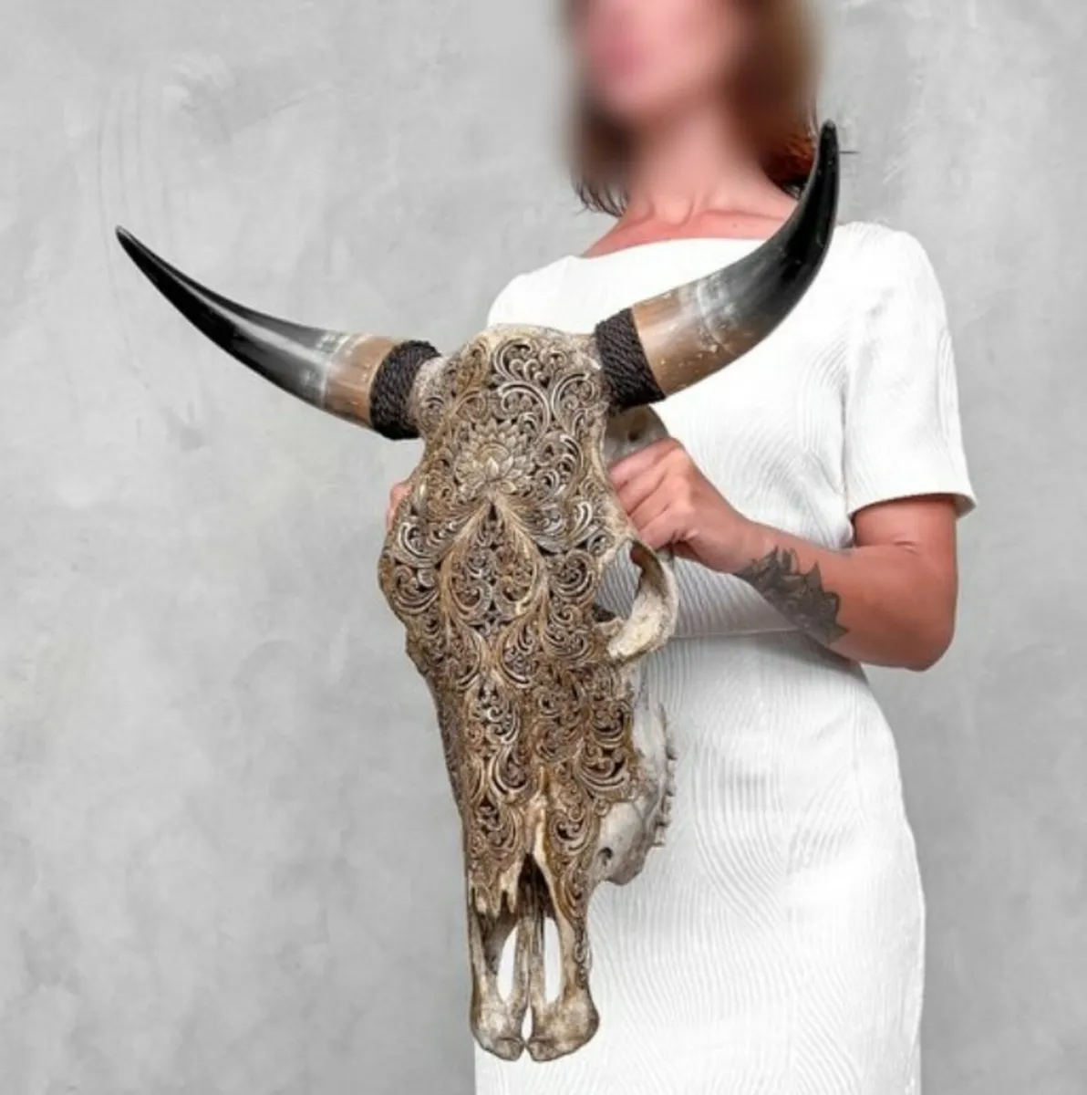 Large authentic brown bull skull Lotus motifs - Image 2