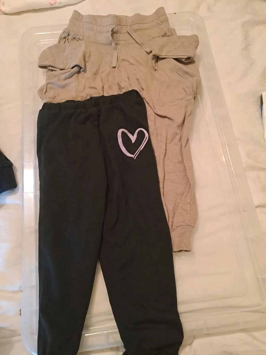 4 pc bundle 2 to 3 year old - Image 2