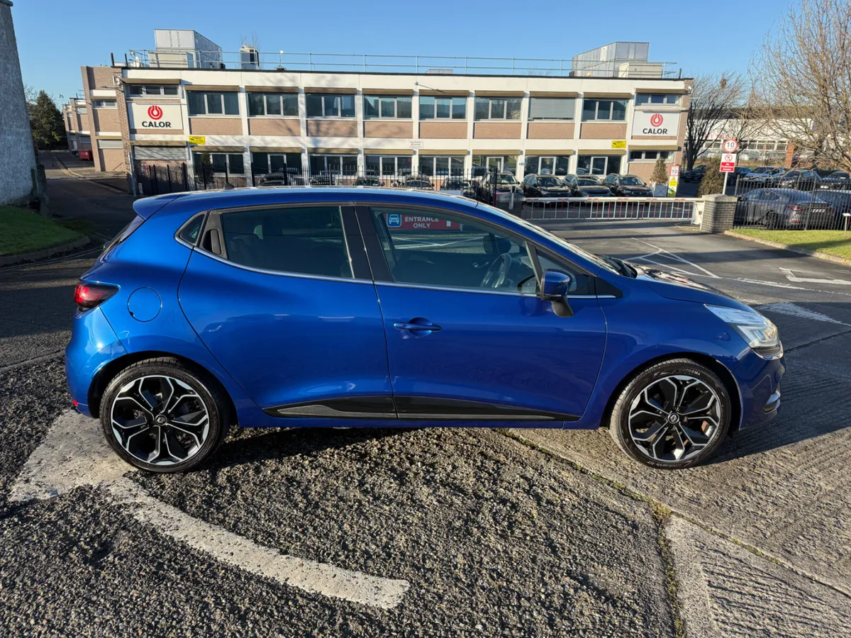Renault clio 2017 1.2 petrol Auto - Image 4
