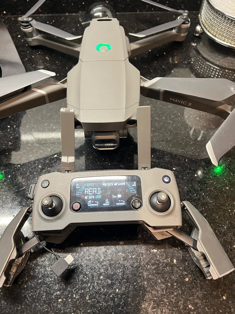 Dji Mavic 2 pro very little flight time and bat cy - Image 4