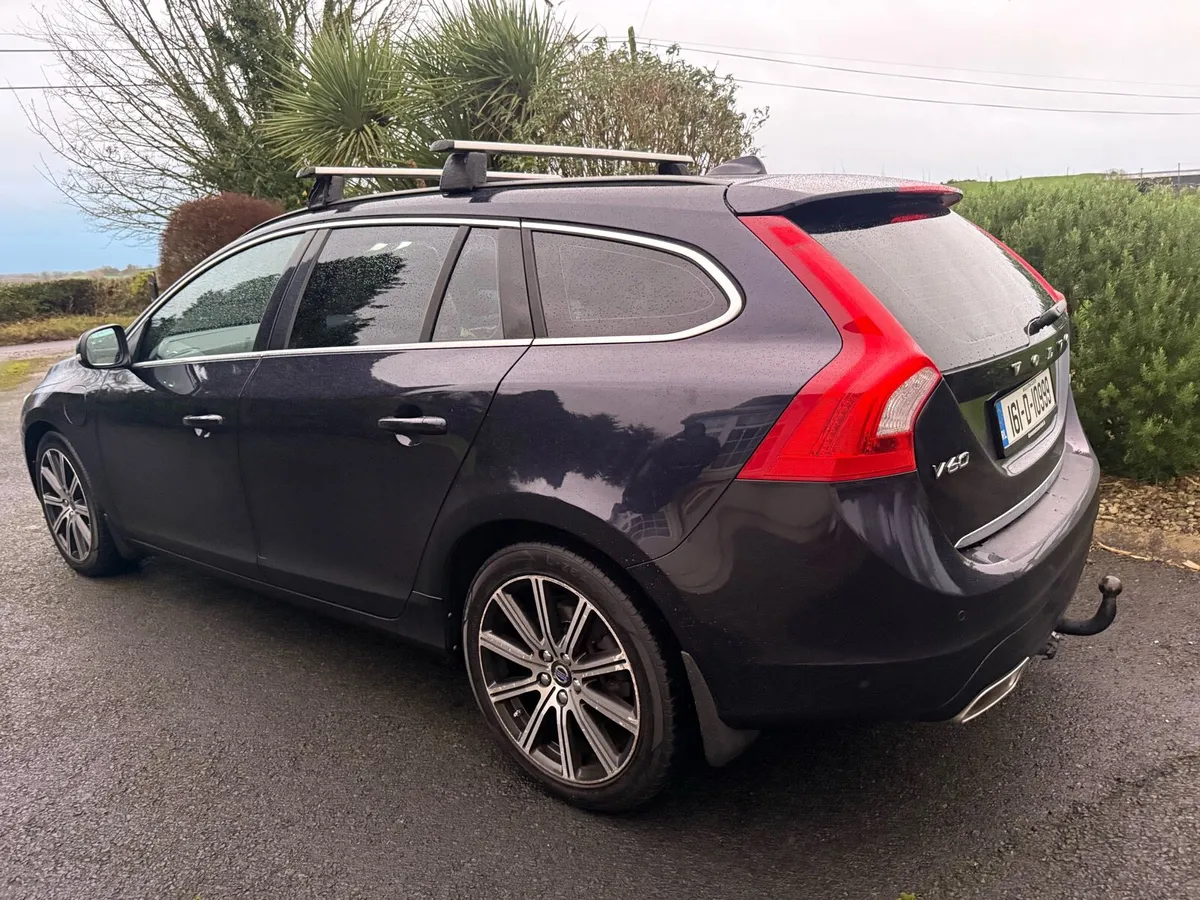 Volvo S60 AWD 2.4 Diesel - Image 3
