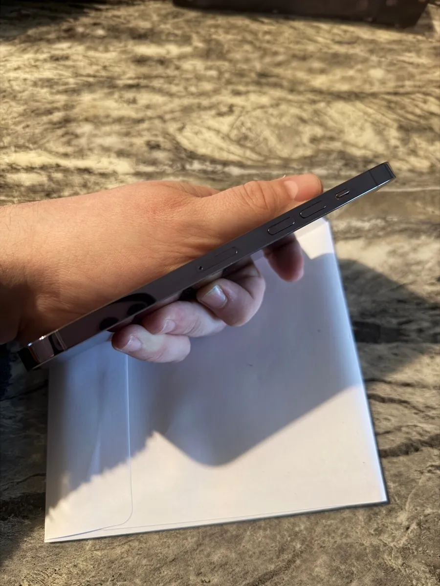 iPhone 14 Pro Max - Image 4