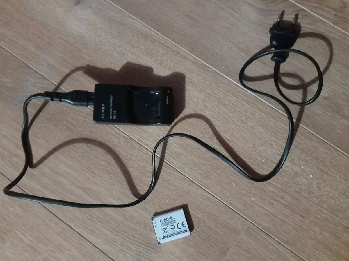 Fujifilm Battery Charger BC 45 + NP 45 + Car USB - Image 4