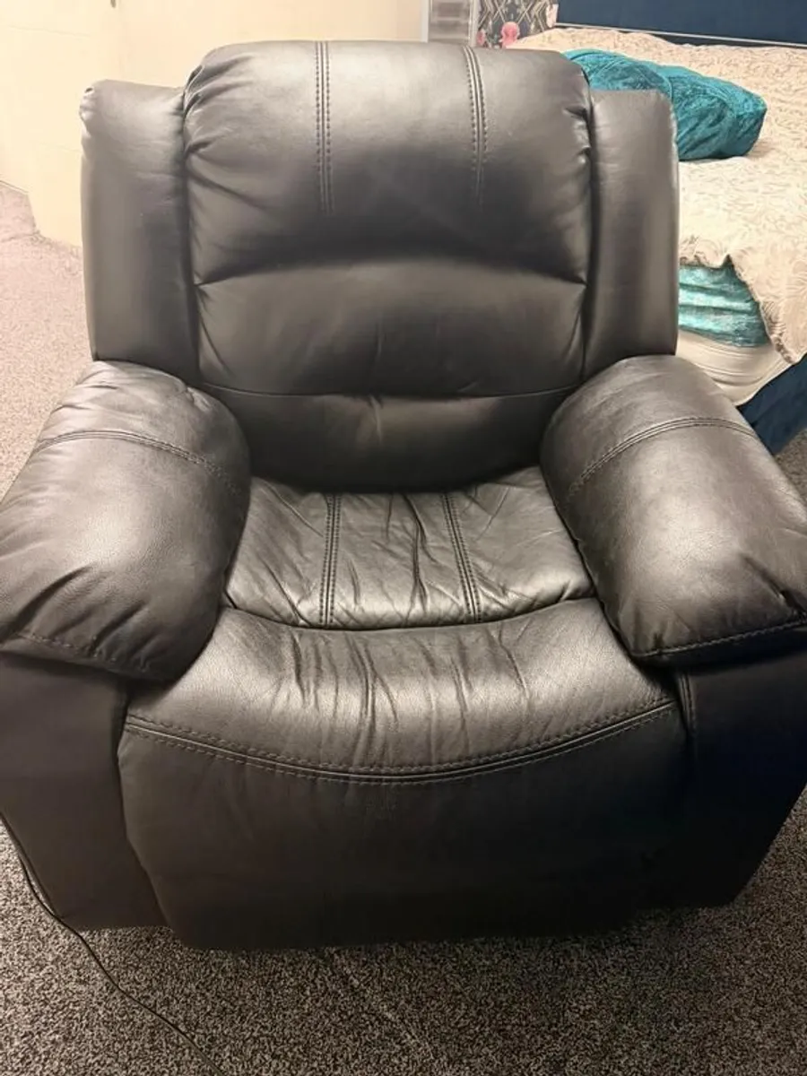 Manual Harvey Norman Recliner - Image 1