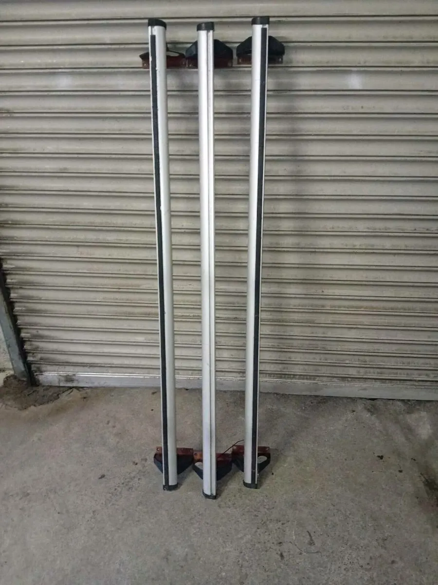 Renault traffic roof bars - Image 2