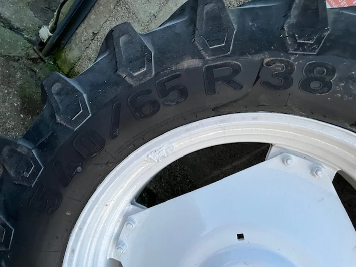 New Holland Wheels 540/65 R38 - Image 2