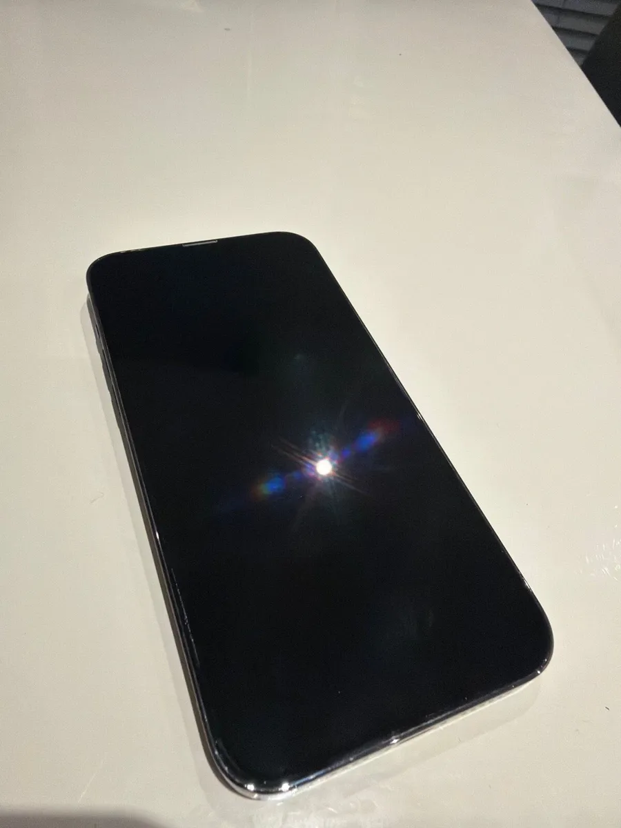 iPhone 13 Pro Max - Image 3