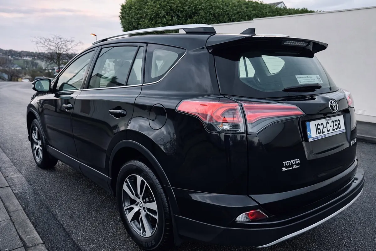 2016 TOYOTA RAV 4 2.0 D4D - Image 3