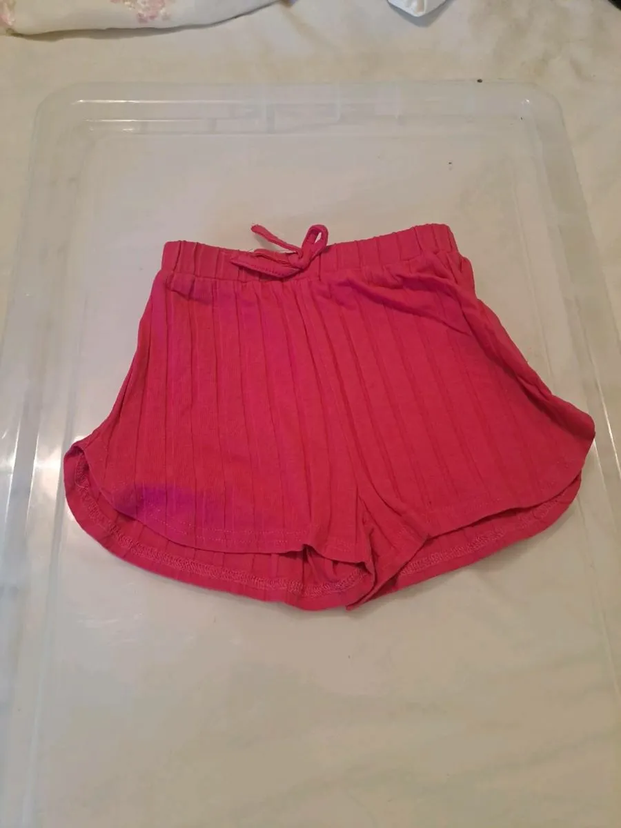 7 pc bundle 4 to 5 year old - Image 2