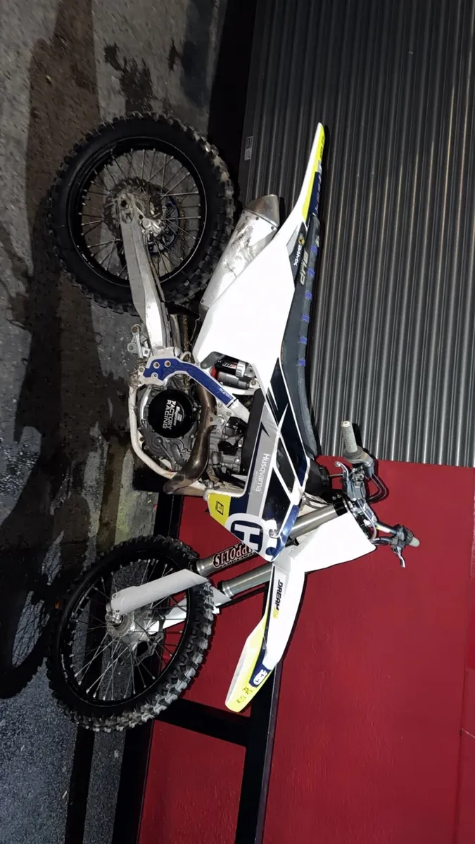 Husqvarna 450 - Image 1