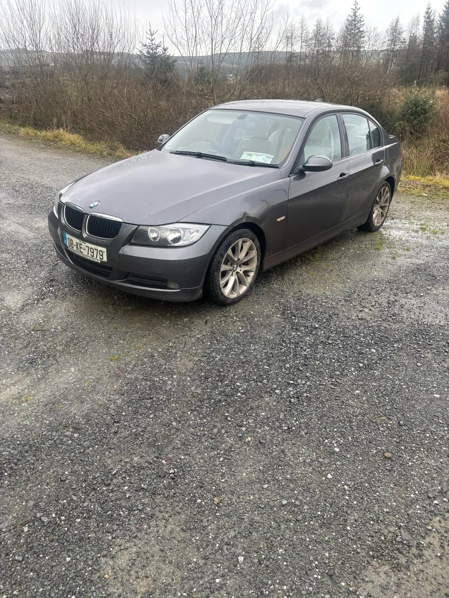 BMW 318D - Image 1