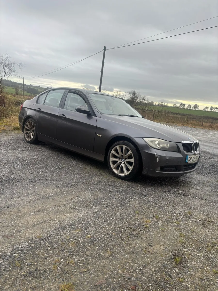 BMW 318D - Image 2