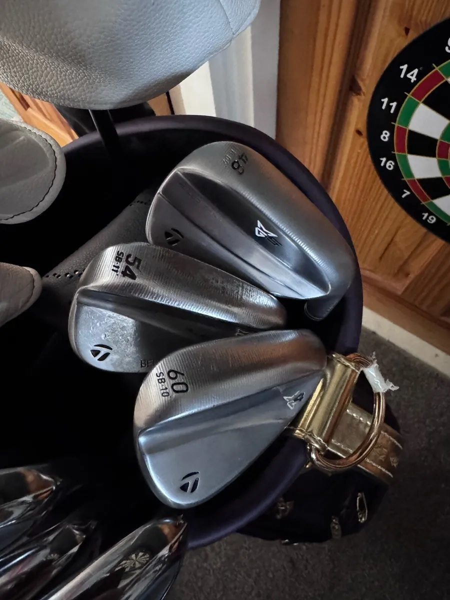 Titleist and Taylormade Golf Set - Image 2