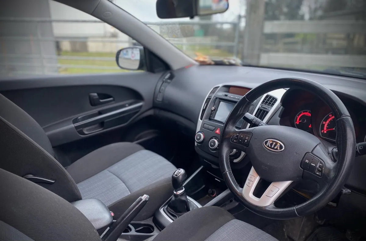 2012 Kia Ceed Low Miles 1.6Diesel Nct 10-26 - Image 3