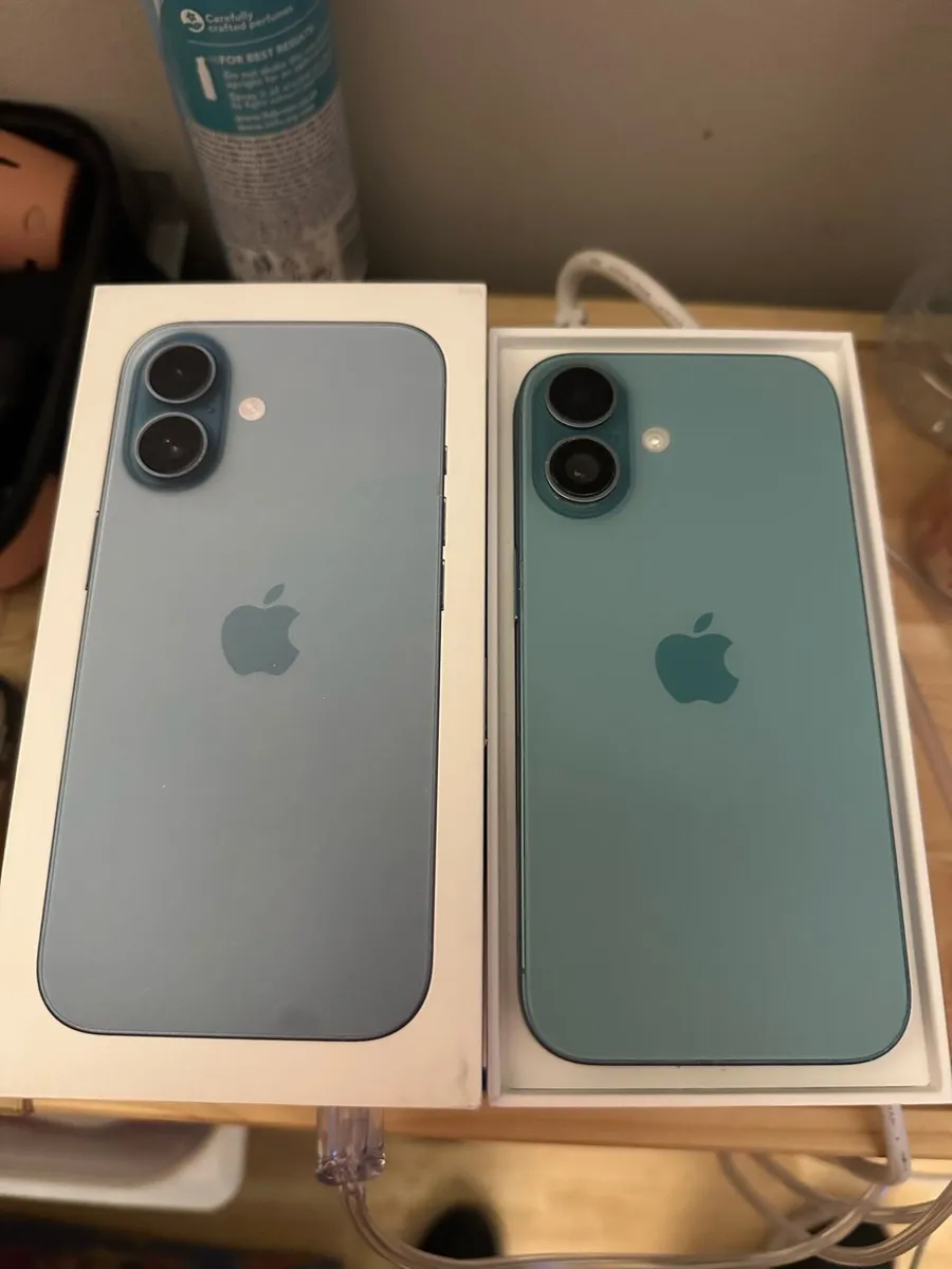 iPhone 16 - Image 1