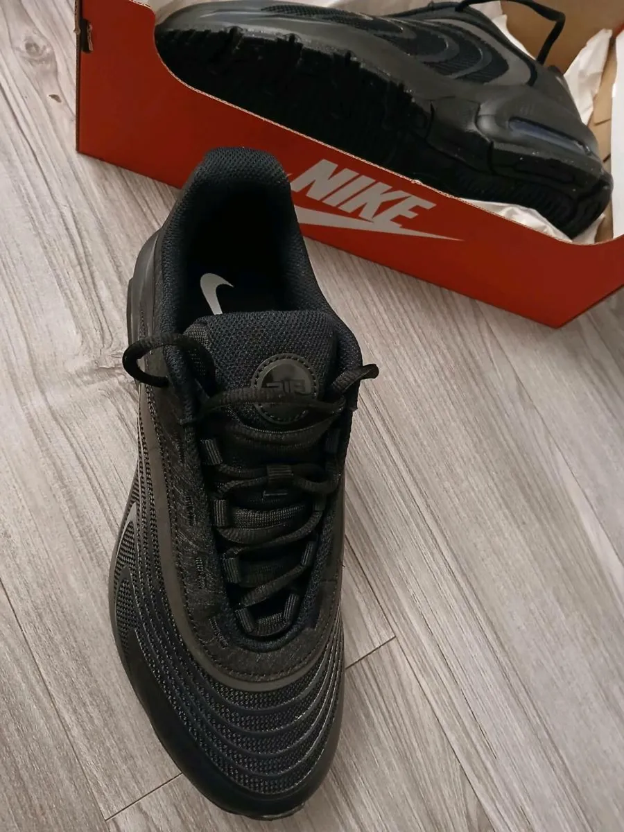 Unwanted gift nike size 8 brand new pm - Image 4