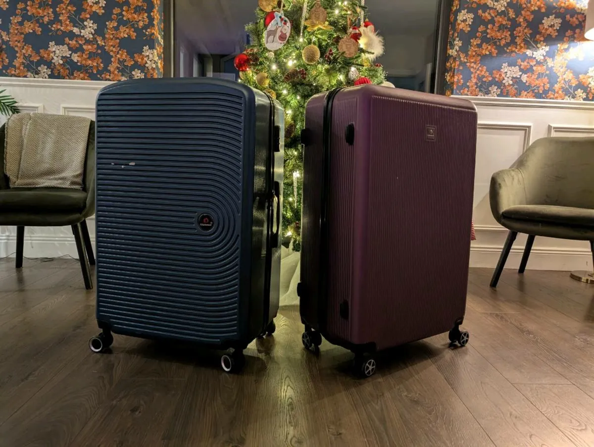 Pair Extra Large Suitcases 8 wheels - Image 1