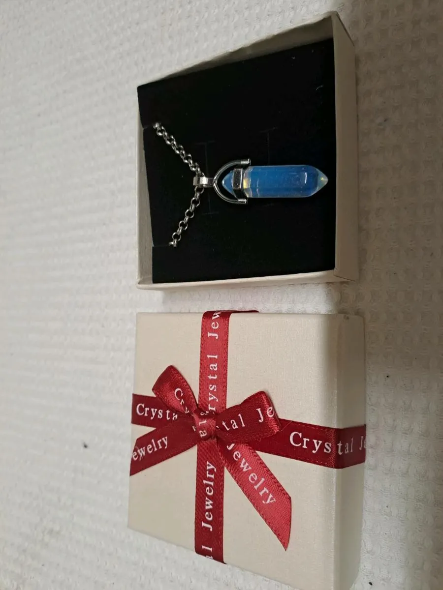 Opaline crystal pendant and necklace - Image 4