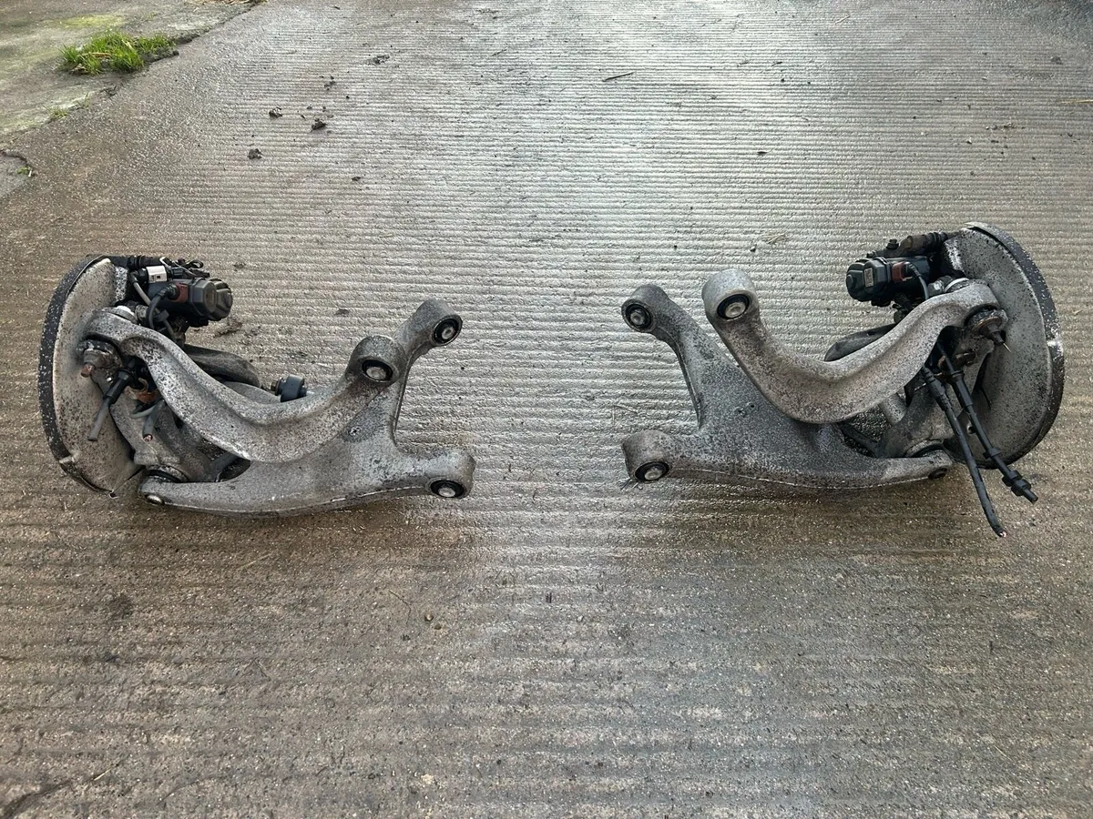 Audi A6 rear suspension/arms - Image 1