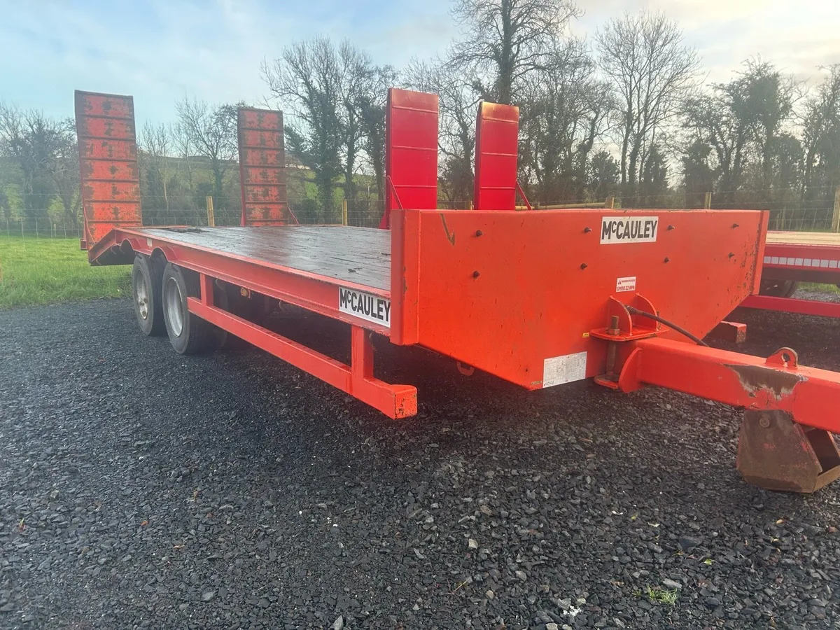 Low loader - Image 1