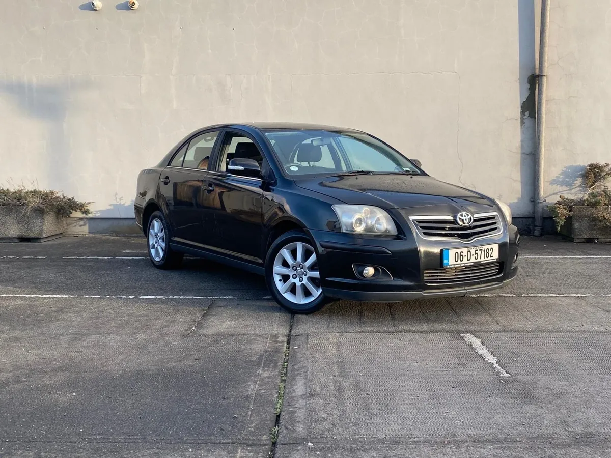 2006 Toyota Avensis - Image 1