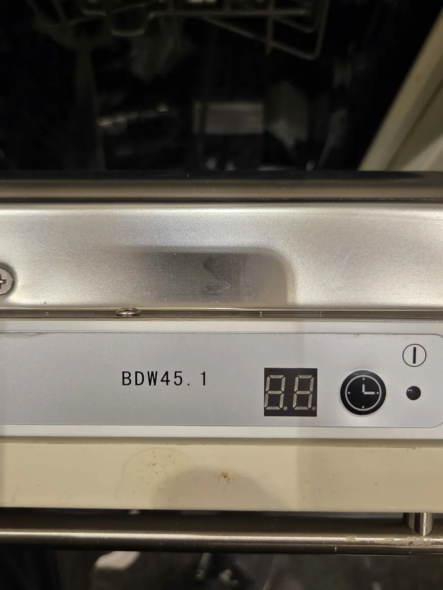 Brand new integrated dishwasher - Image 2