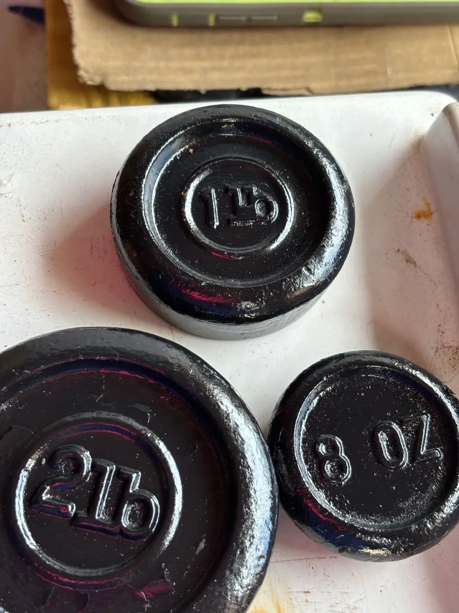 Vintage kitchen scales - Image 2